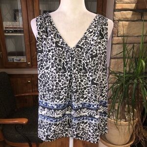 LOFT OUTLET SIZE MEDIUM BLACK WHITE AND BLUE SLEEVELESS CAREER TOP RUCHED V/NECK